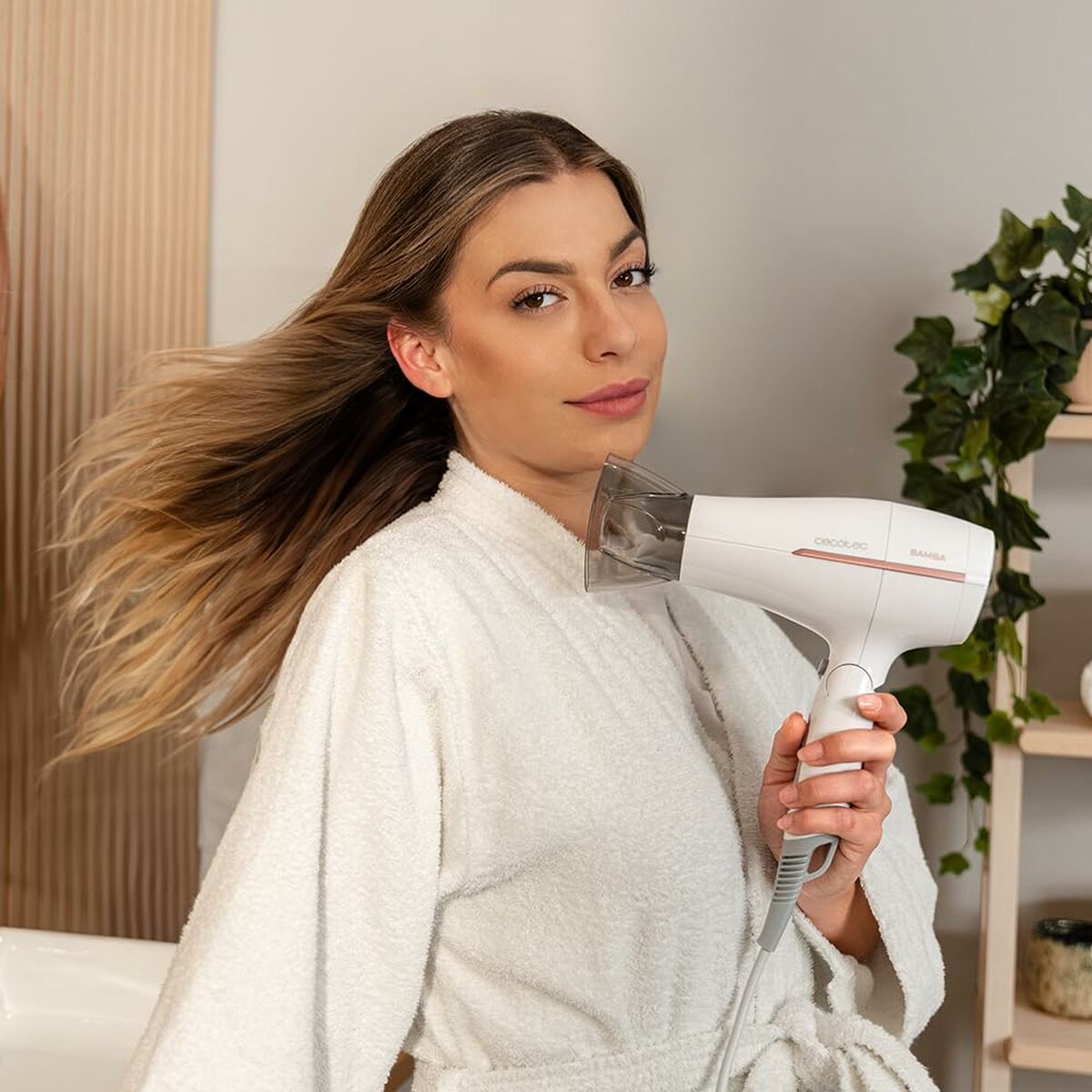 V6HF595C2754ED77B776BDD218CD6305778R7402192P5